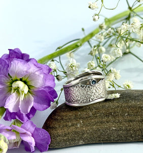 Sapphire waves ring